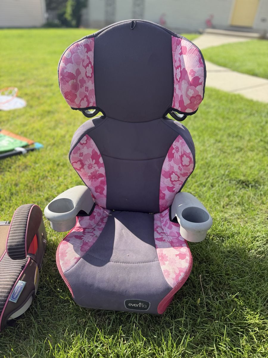 Evenflo Maestro Sport Convertible Car Seat - Pink Floral Booster with Cup Holders