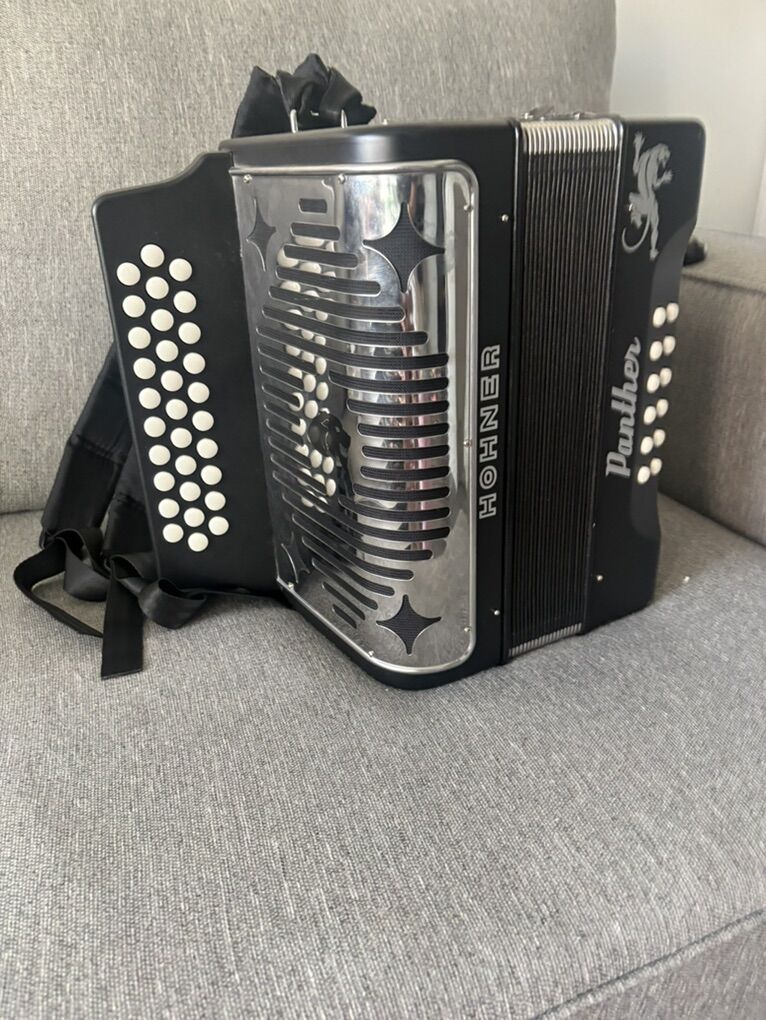 Hohner Panther