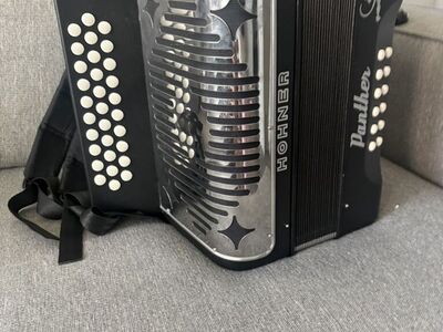 Hohner Panther