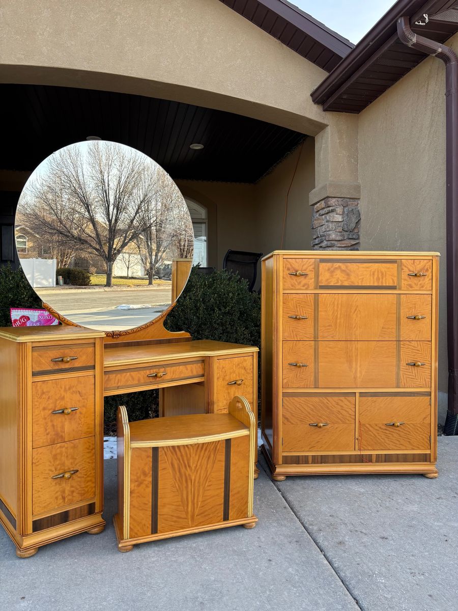 bedroom sets Antique Dresser Vanity Mirror