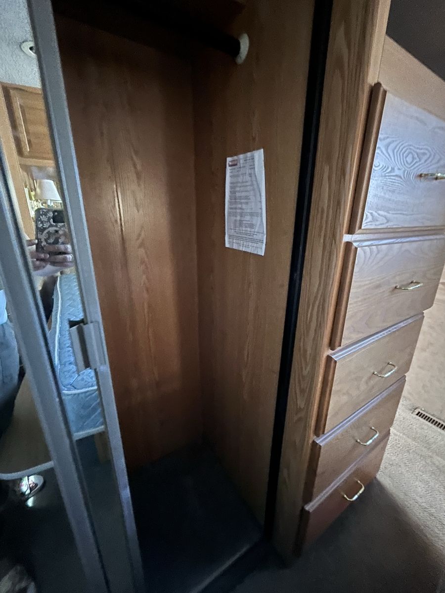 Main image 28
