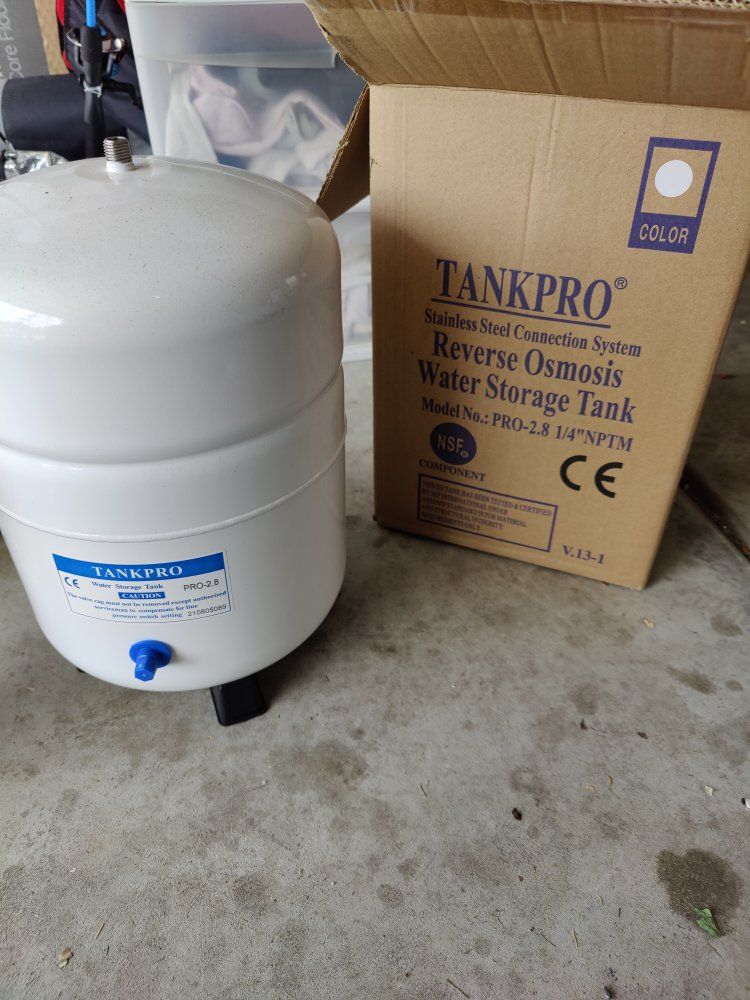 TANKPRO PRO-2.8 Reverse Osmosis Water Storage Tank with Stainless Steel Connection System - New
