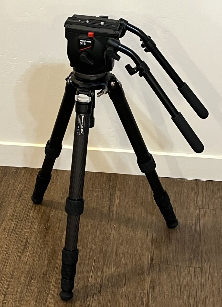 Manfrotto 516 Tripod Head with Carbon Fiber Legs