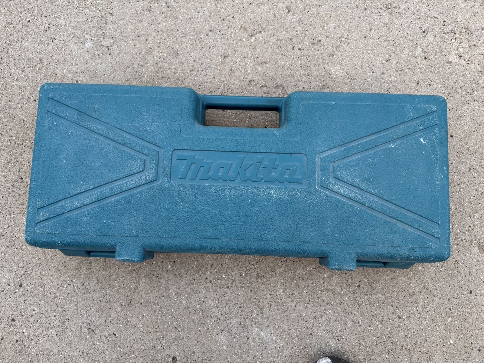 Makita JR3000V Recipro Saw 6A Corded Reciprocating Saw with Case