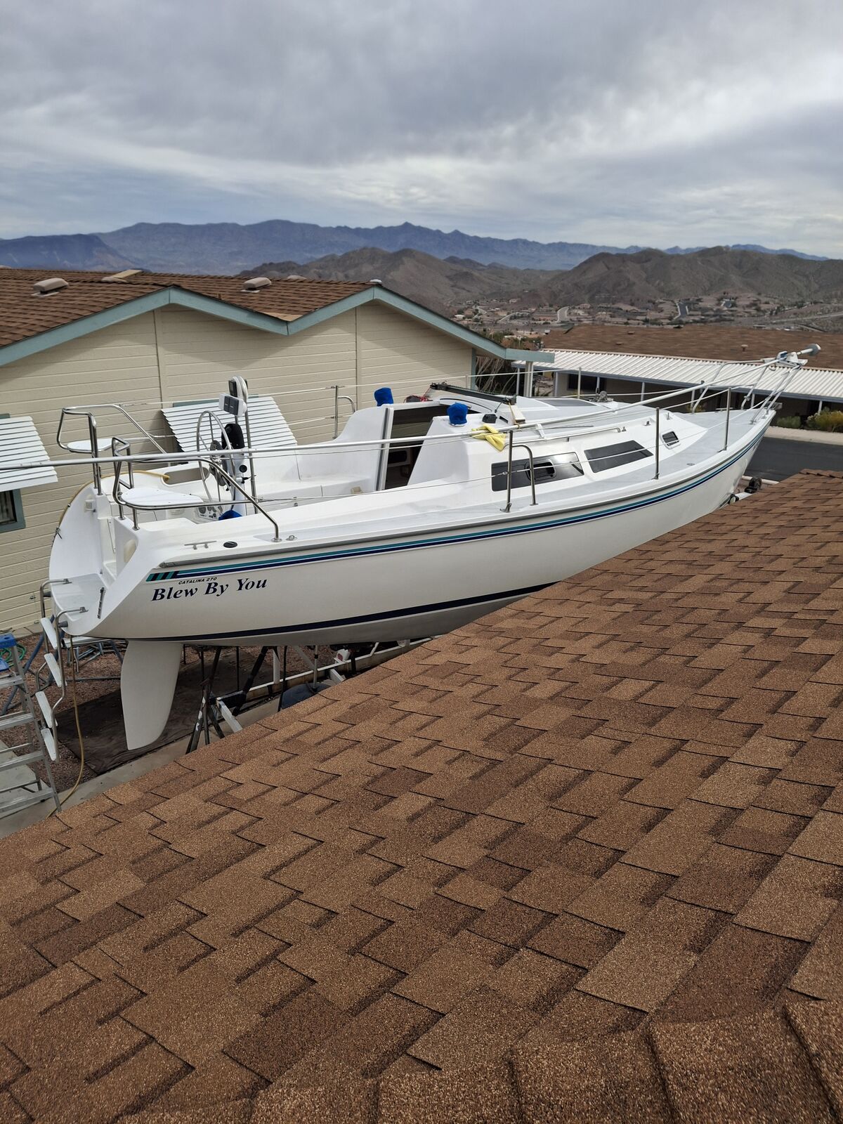 Catalina 270 LE Sailboat