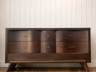 Gorgeous Mid Century Modern Dresser