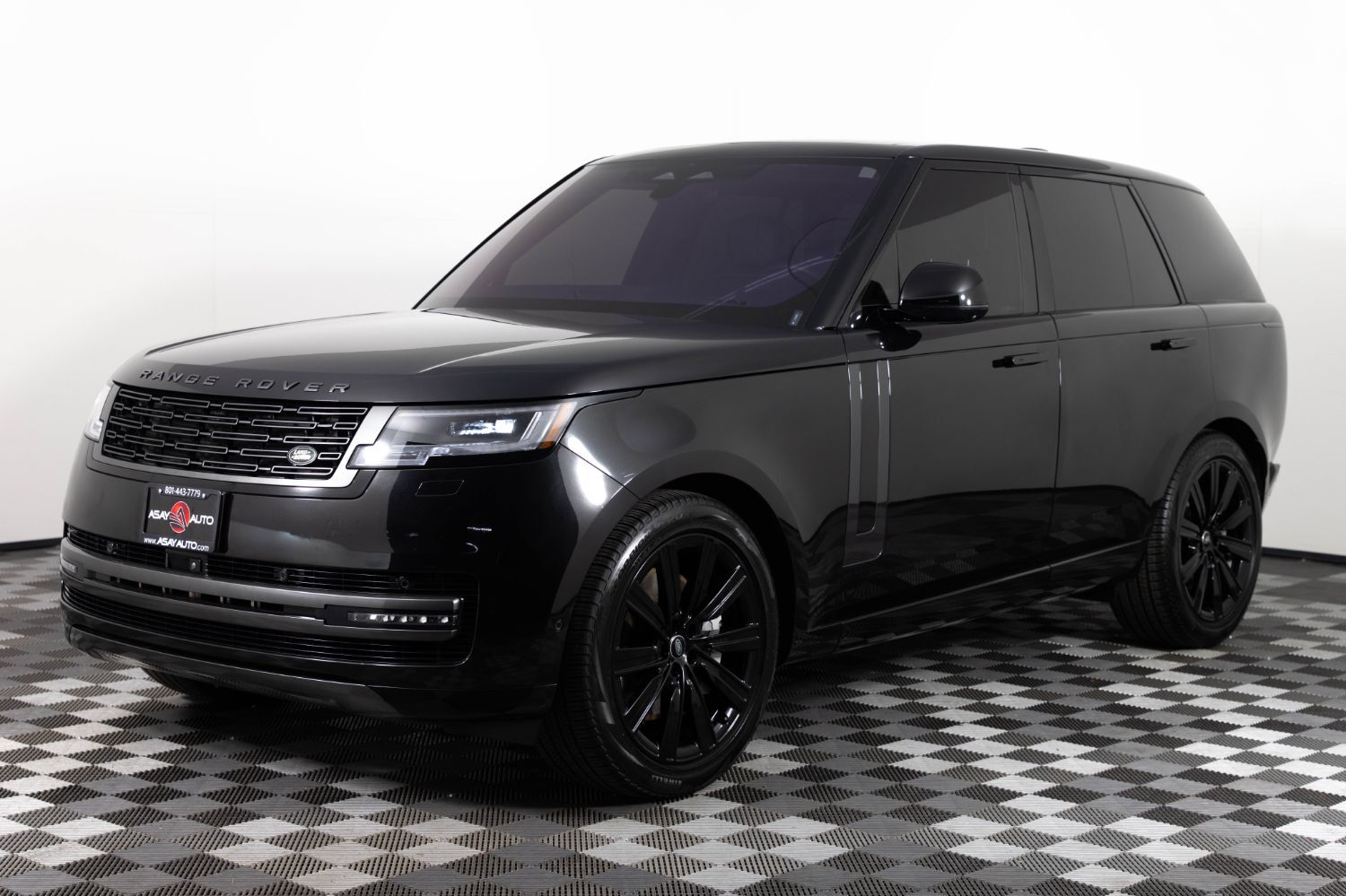 2023 Land Rover Range Rover P530 SE