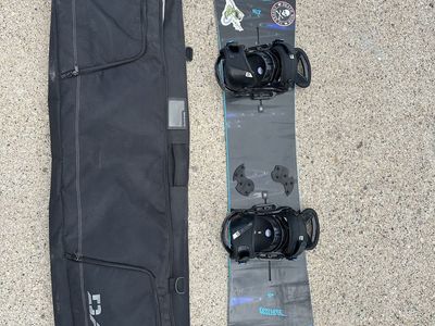 Burton Sherlock 163 with Burton Bindings and Bag