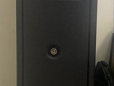 Vaultek NRS800i Smart Safe – Brand New – Never Used – Accessories Included