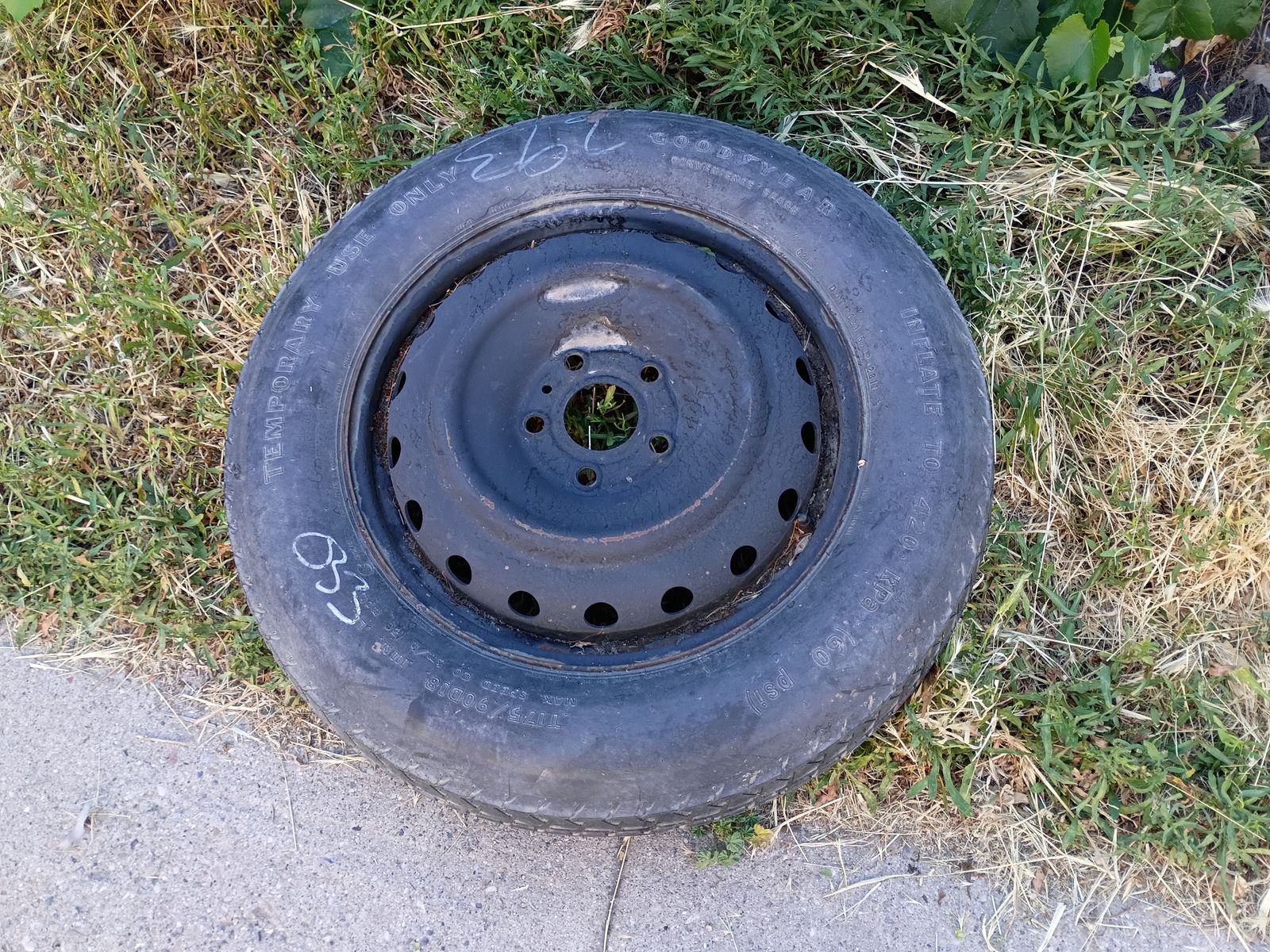 Donut spare T175/90D18, fits 2012 Jeep Grand Cherokee and others