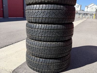 265/70R17 general grabber 6 ply like new