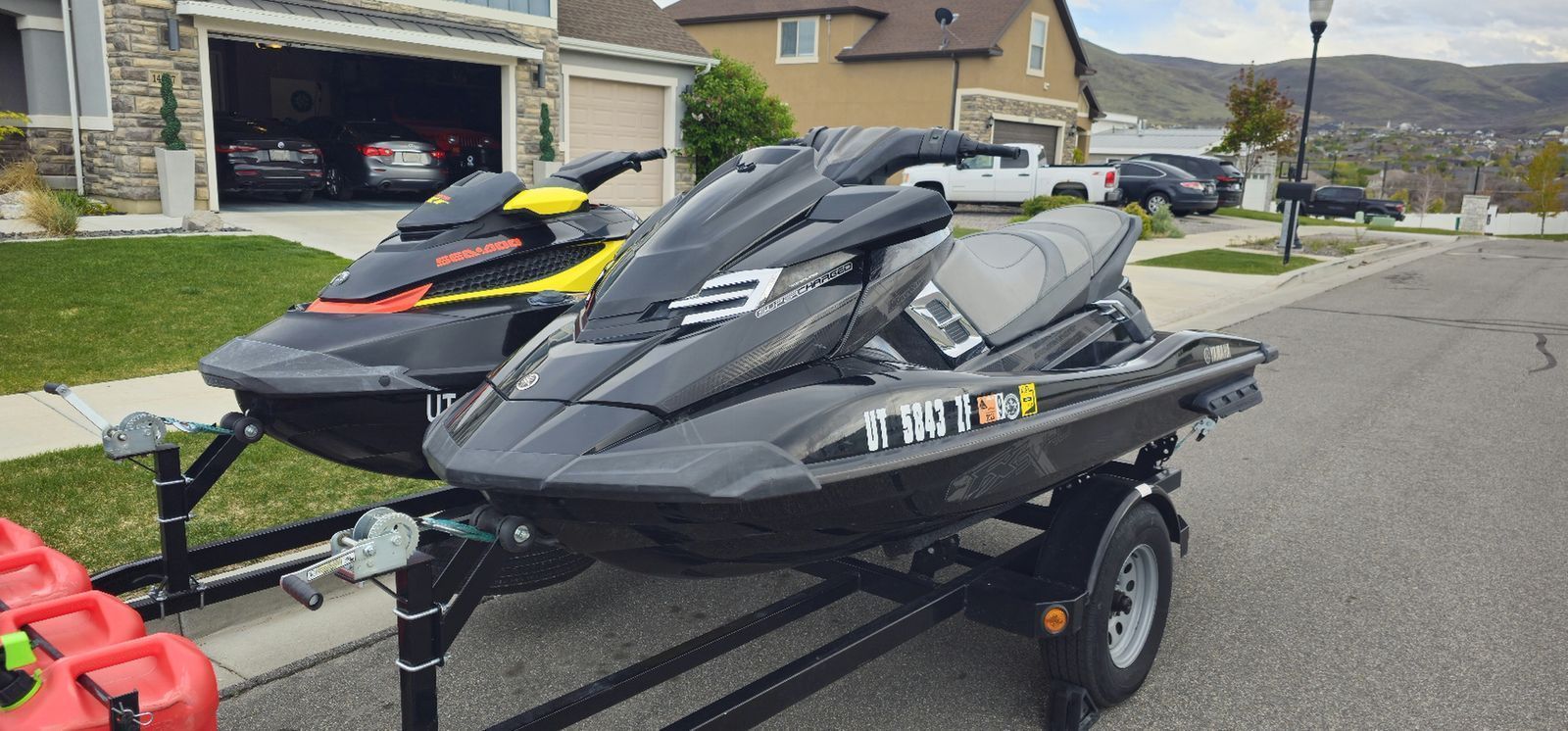 Yamaha & SeaDoo Waverunners