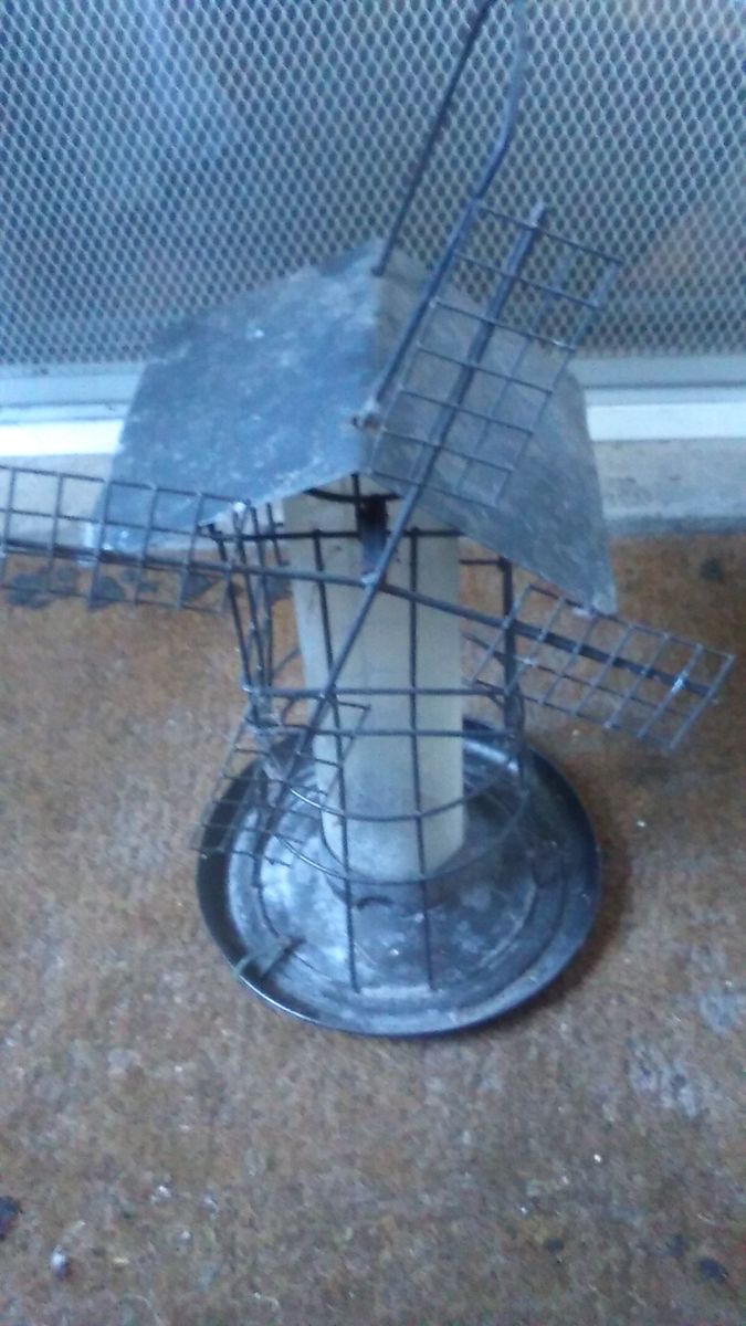 WINDMILL BIRD FEEDER