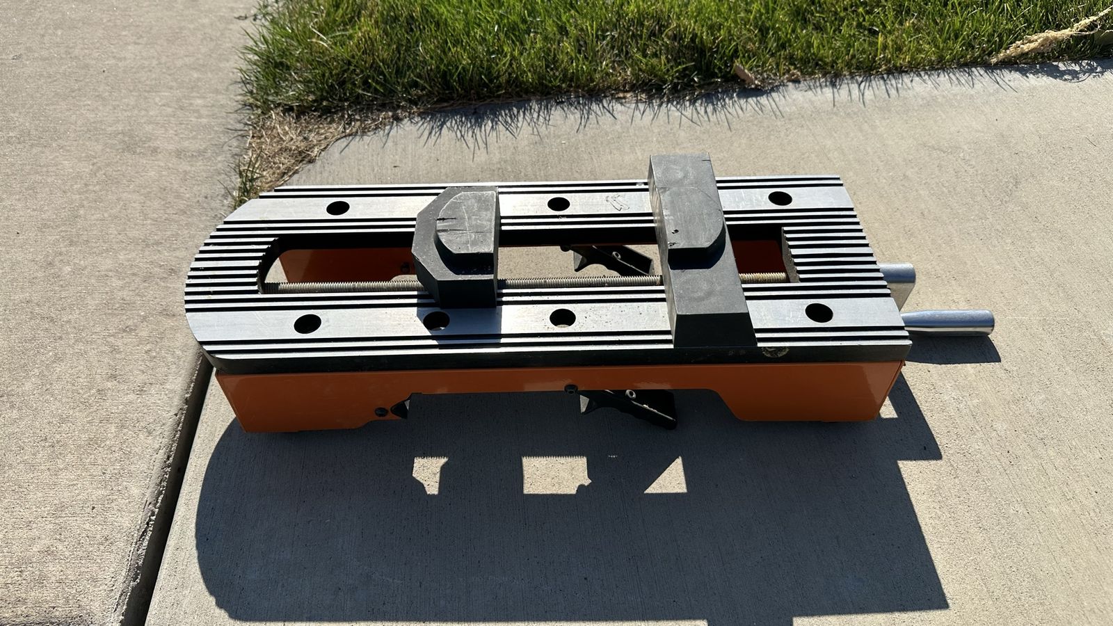 Main image 5