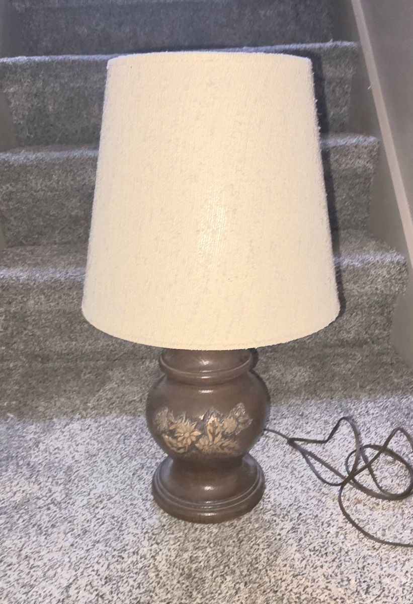 Table lamp