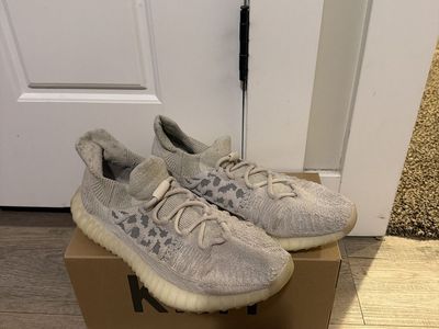 Yeezy 350 V2 CMPCT