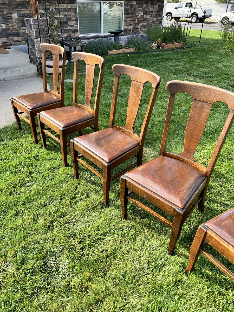Set of 6 Circa 1900 Oak Sheboygan Chair CO. Chairs.