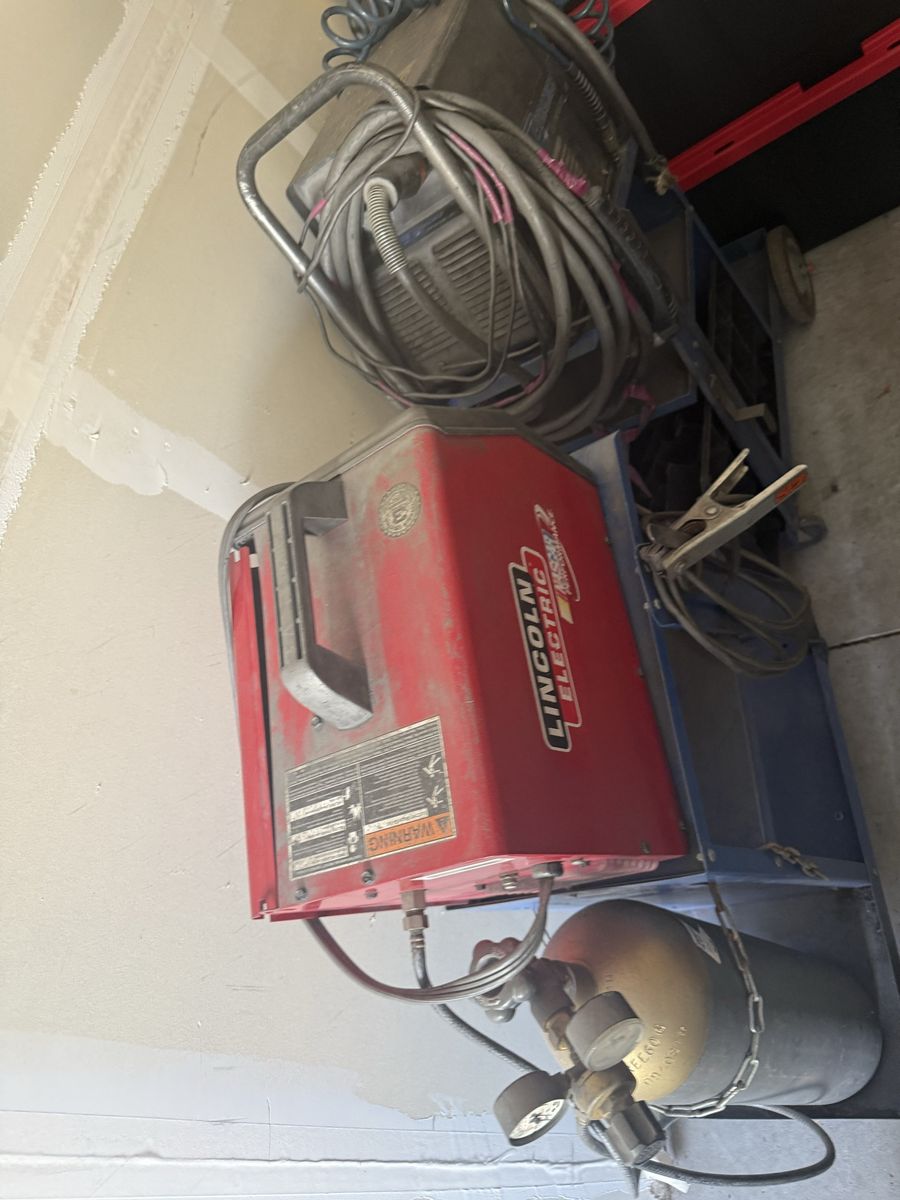 Lincoln Electric Welder, Plasma Cutter, Tool Chest