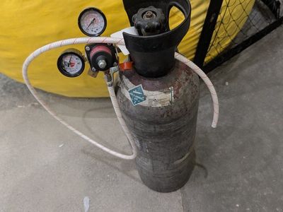 Full 20 lb CO₂ Tank with Regulator & Gauges