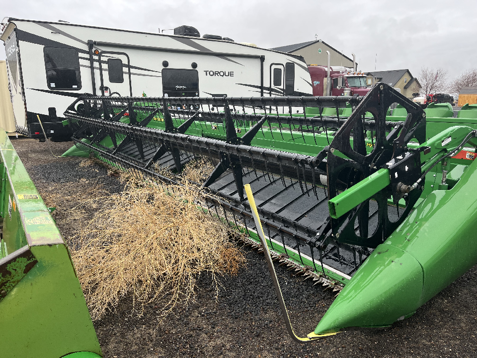 0 John Deere 12 Row 22"