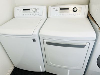 Lg super capacity washer and dryer set