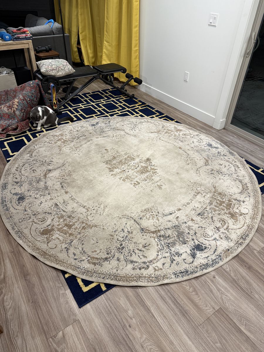 $75 OBO - Large 8-foot round area rug from the Unique Loom Villa Collection, made in Turkey.