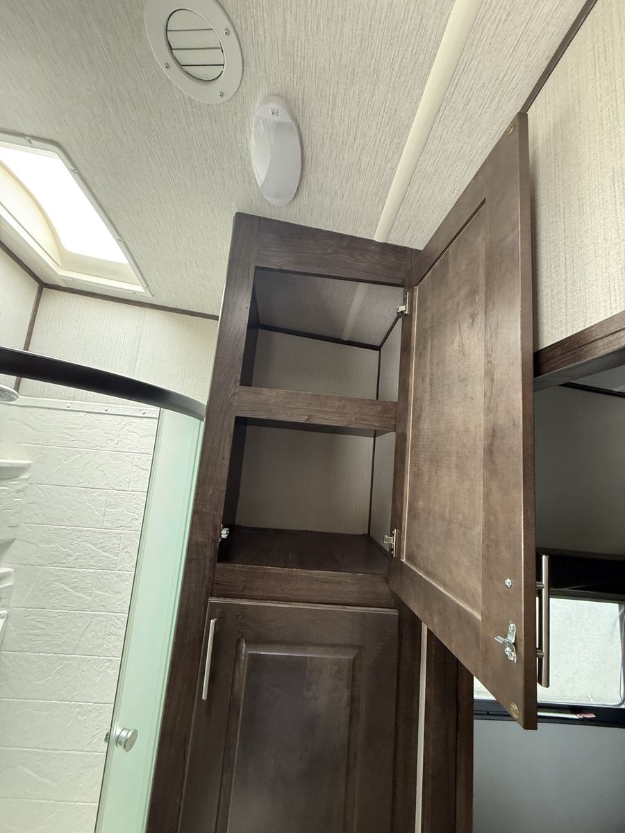 Main image 14