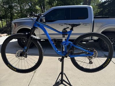 *Updated 2019 Giant Trance 29er 2, Men’s Large