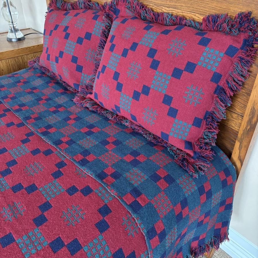 Full -Size Wool Quilt, Shams, Bed Skirt