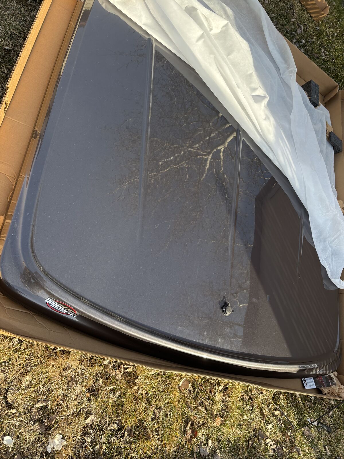 Undercover Lux Tonneau Cover