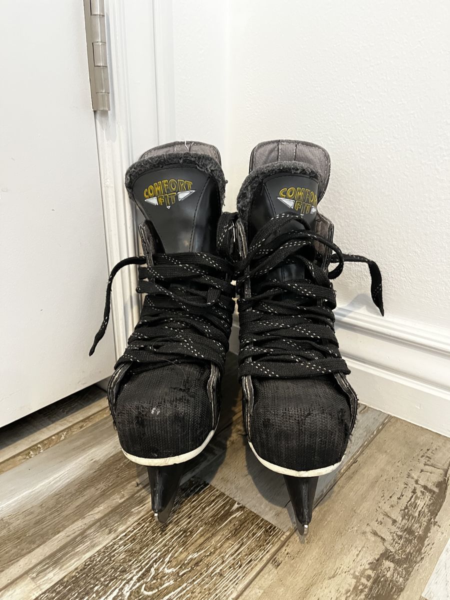 Hockey Skates Size 6