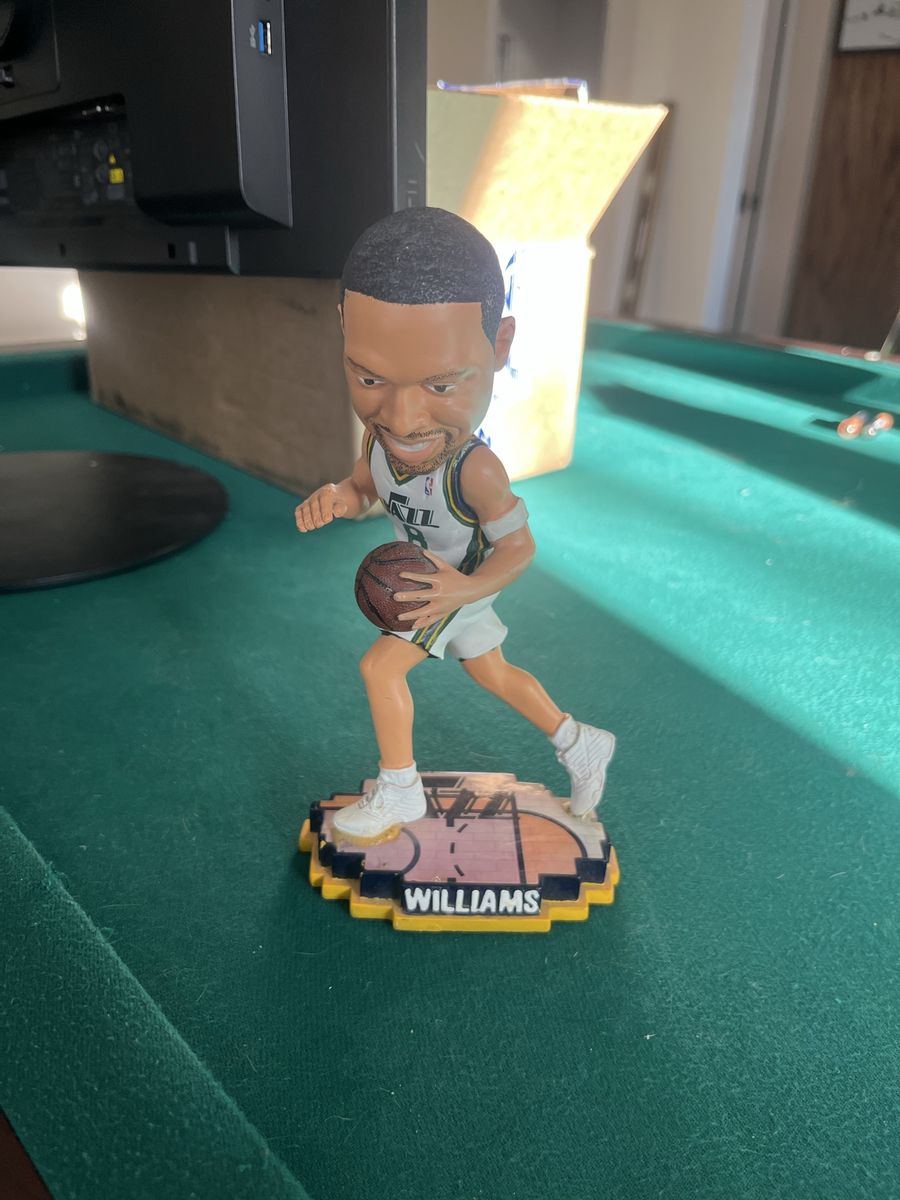 Deron Williams Bobble Head