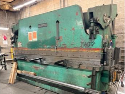 ACCU PRESS 12' x 160 ton Press Brake