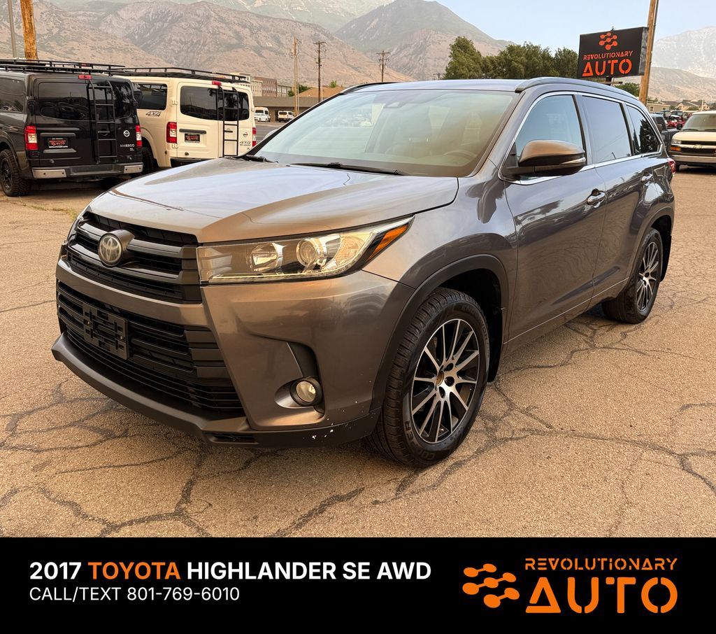2017 Toyota Highlander SE
