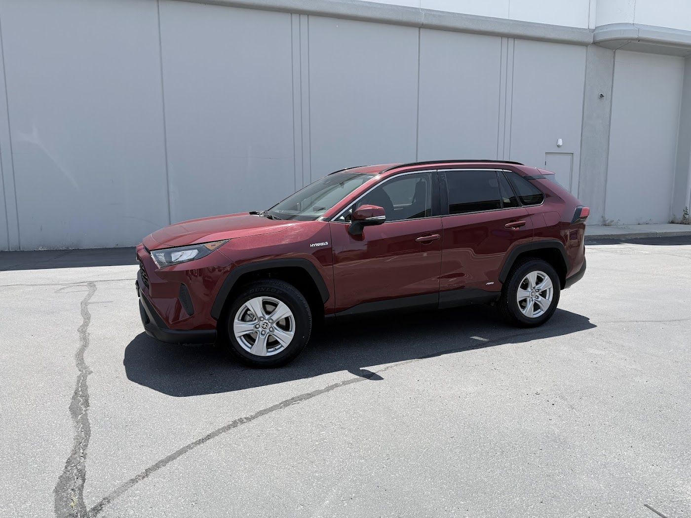 2020 Toyota RAV4 LE