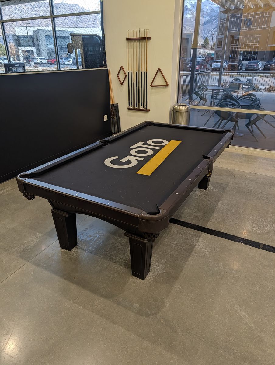 Premium 8ft Olhausen Pool Table - Accu-Fast Cushions, Made in USA