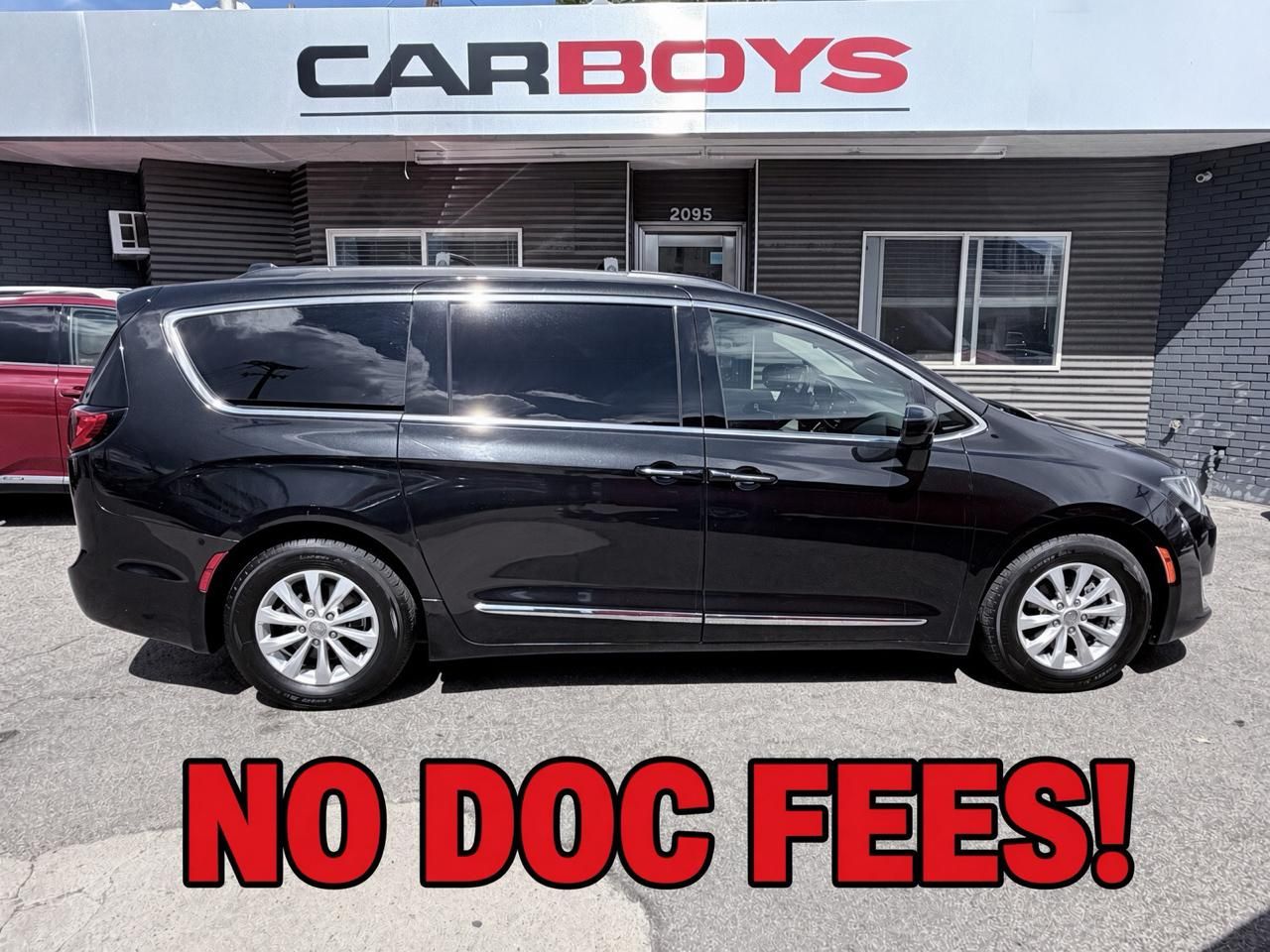 2017 Chrysler Pacifica Touring-L