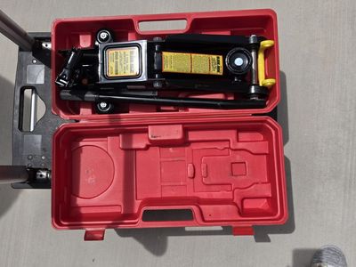 Torin Hydraulic Service Jack