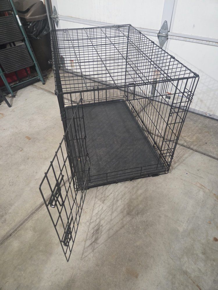 Medium Dog Kennel