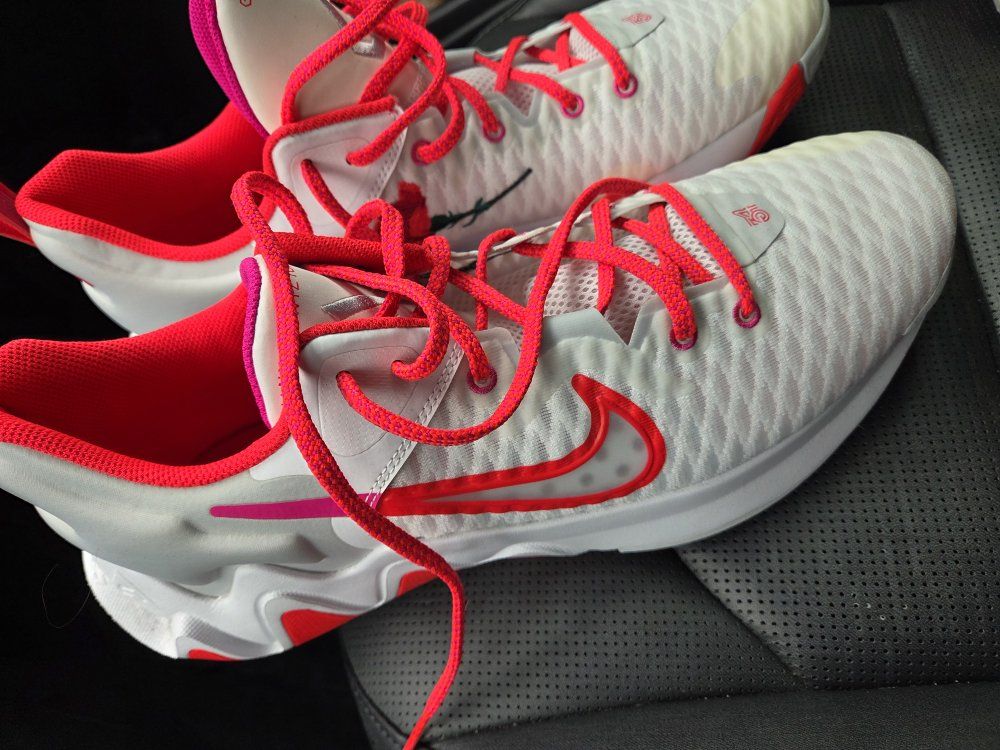 Nike Size 14 Giannis Immortality