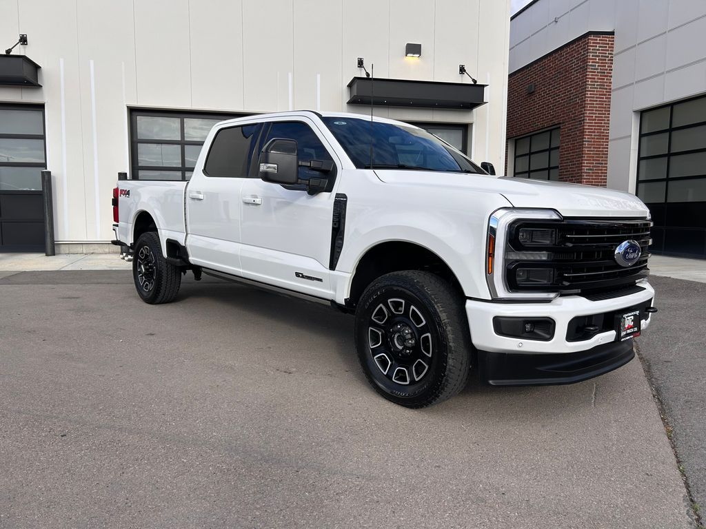 2025 Ford F-250 Super Duty Platinum