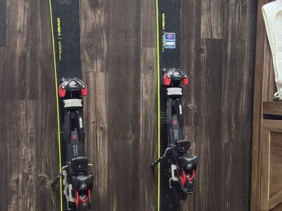Head Kore 93 All-Mountain Skis
