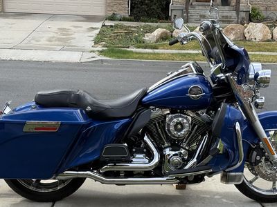 Harley-Davidson Road King Classic (FLHRC) custom build