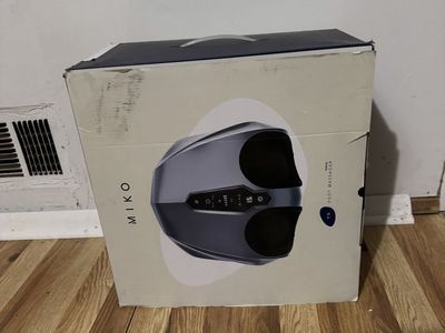 MIKO FOOT MASSAGER