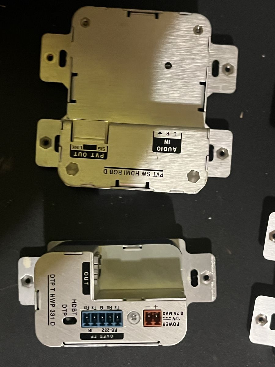 Extron DTP T HWP 331 D and PVT SW HDMI RGB D Wallplate Transmitters