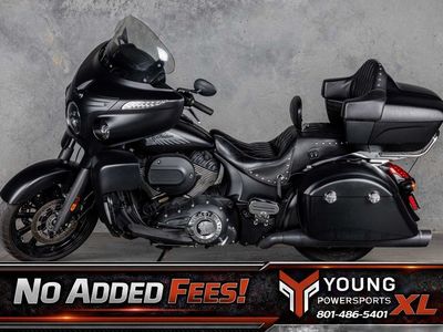 2018 Indian Motorcycle® Chieftain® Dark Horse® ABS Thunder Black Smoke