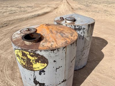 Heavy Duty Pennzoil 3750gal Storage Tanks
