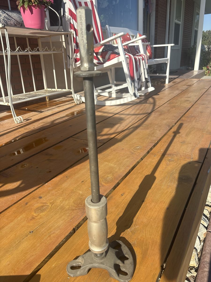 Snap-on CJ105 4A Heavy-Duty Slide Hammer Puller with Lug attachment