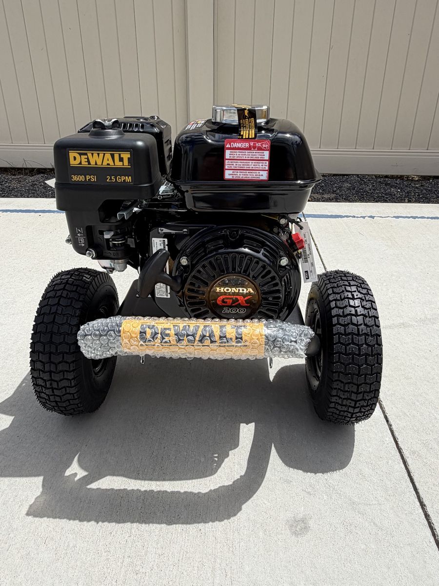 BRAND NEW Dewalt 3600 psi Pressure Washer