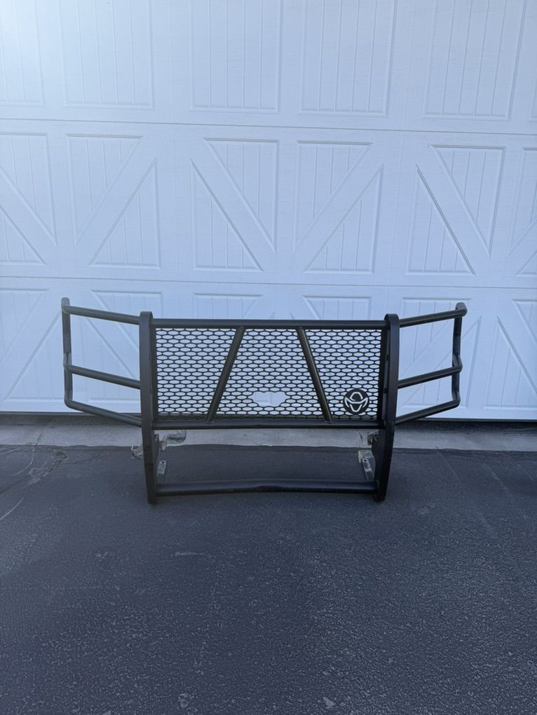 Ranch hand grille guard f250/f350